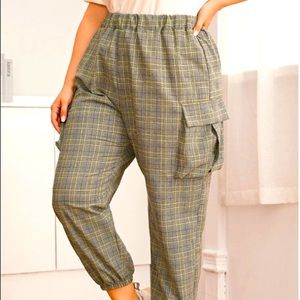 Plaid plus pocket cargo pants